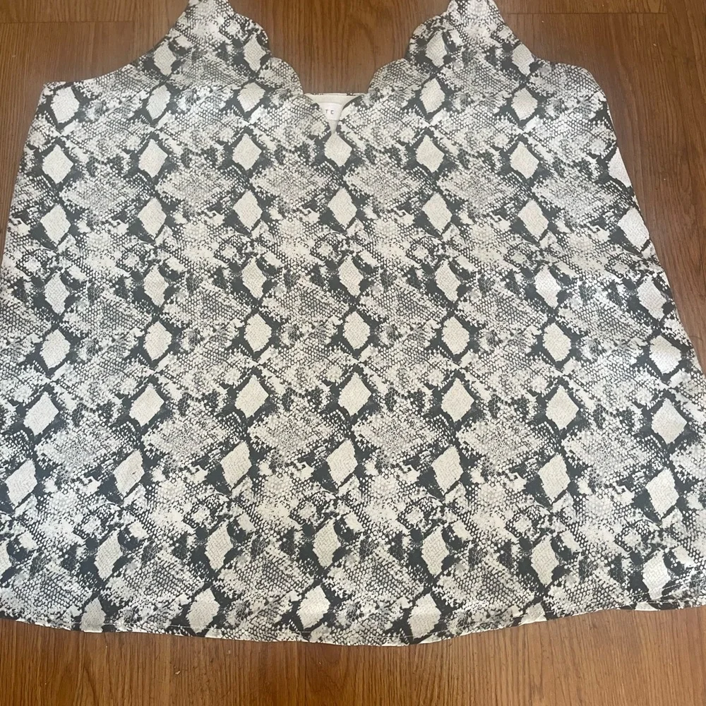 Socialite Camisole Top - Picture 6 of 14